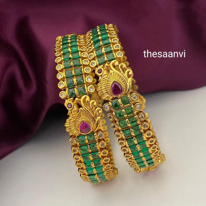 JAANVI - set of 4 bangles (champagne)