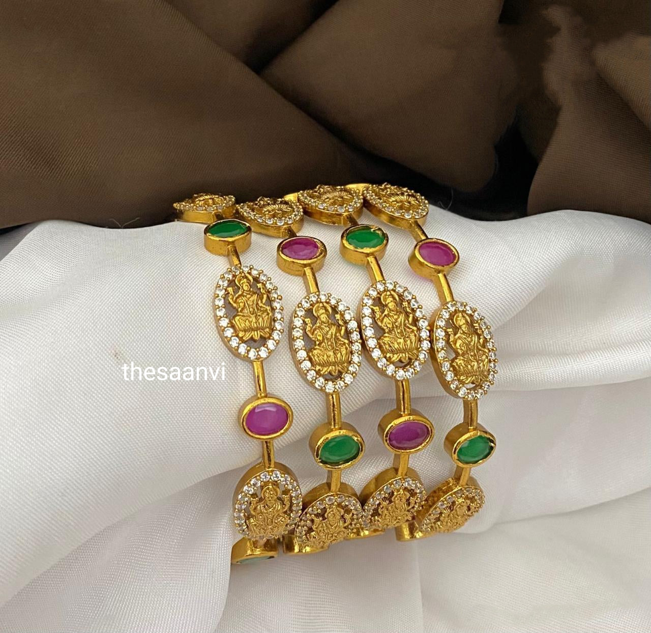 LAKSHMI OVAL AD STONE BANGLES