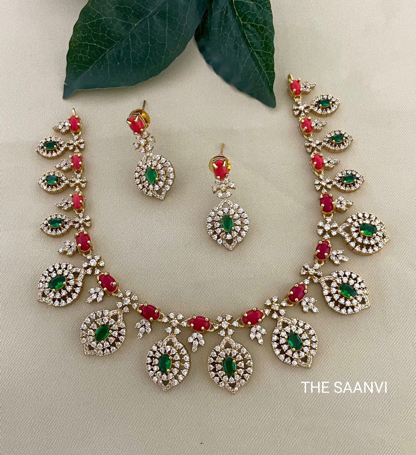 CORAL & EMERALD STONE NECKLACE SET ( SIZE- SMALL )