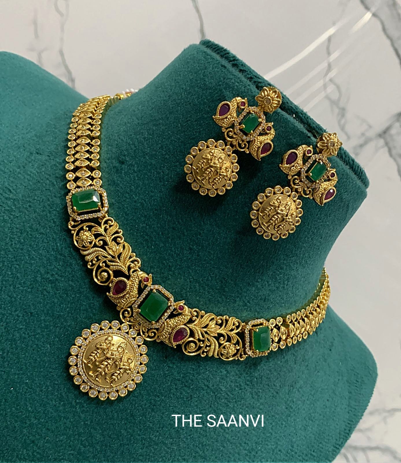 VIBA ANTIQUE NECKLACE SET