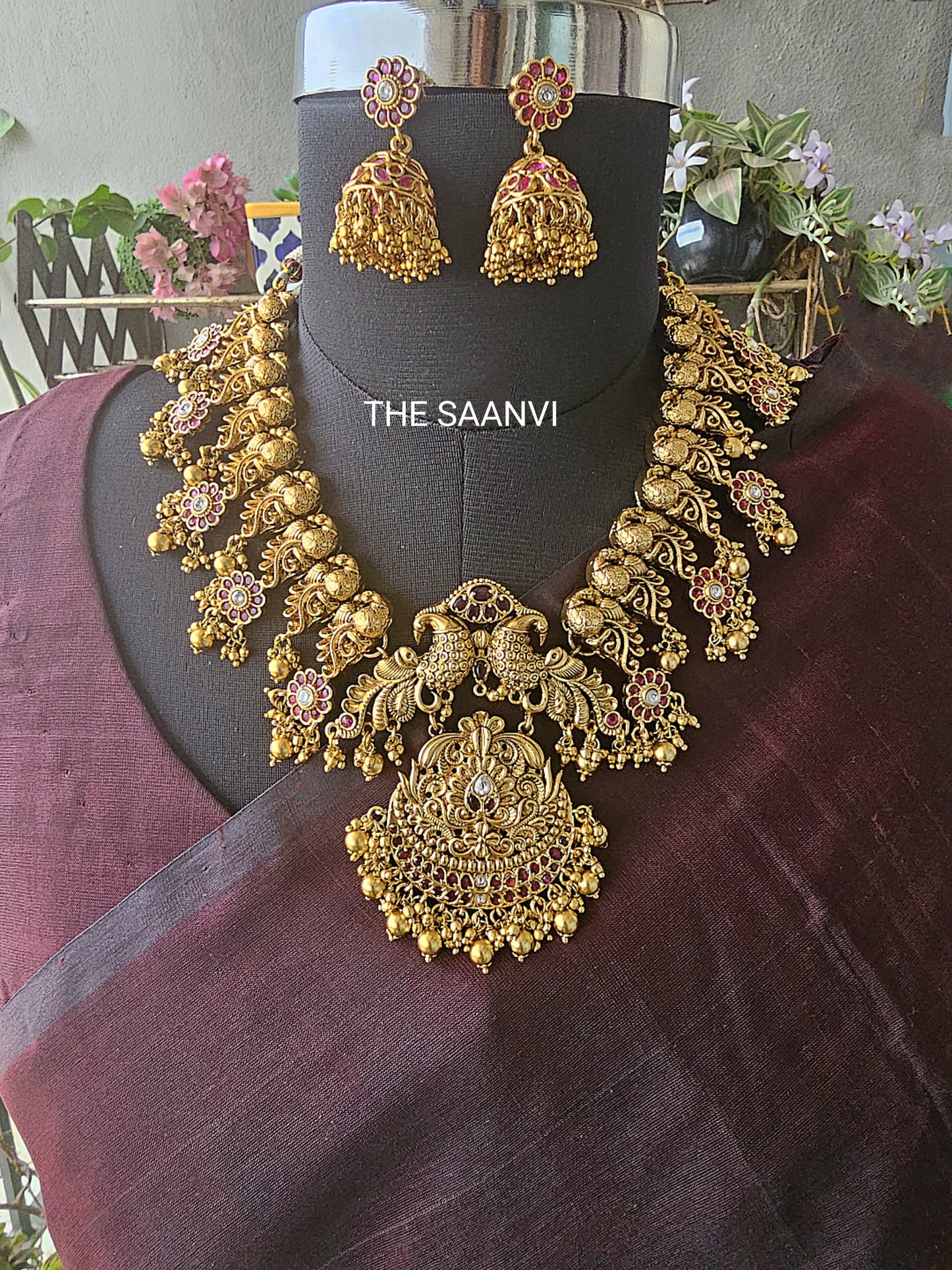 AVANTIKA NAGASI ANTIQUE NECKLACE SET