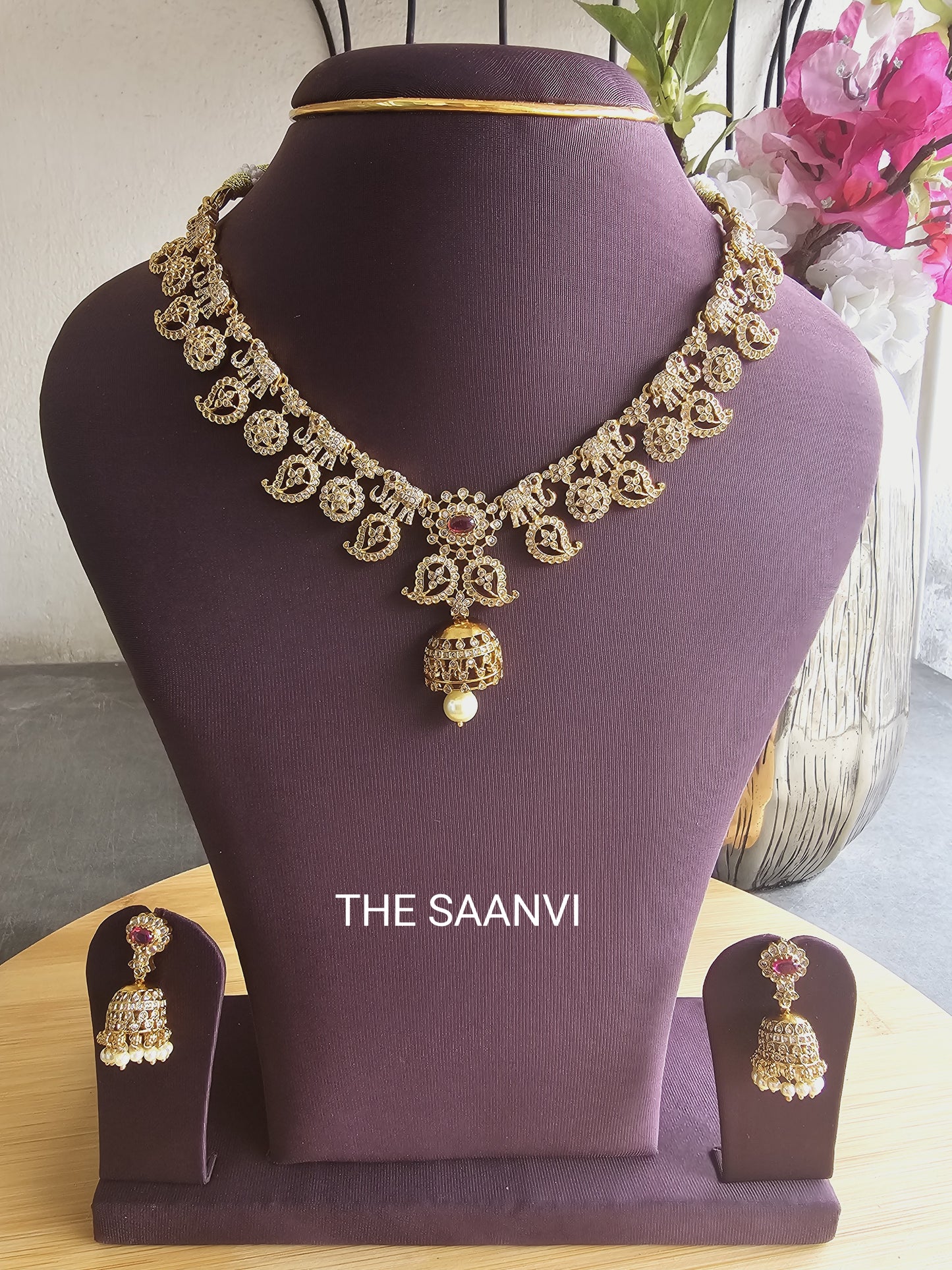 ANTIQUE AMERICAN DIAMOND STONE NECKLACE SET