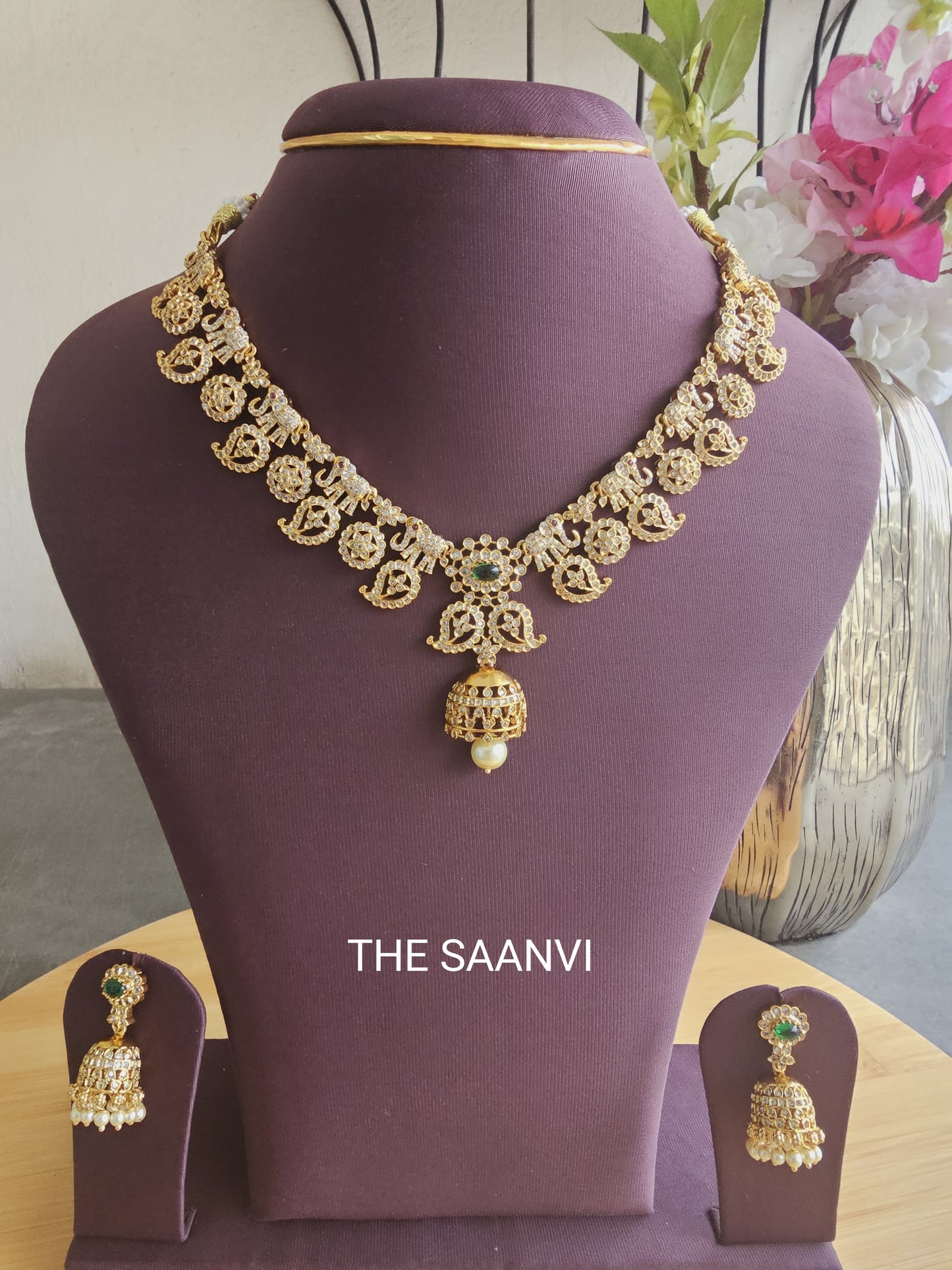 ANTIQUE AMERICAN DIAMOND STONE NECKLACE SET