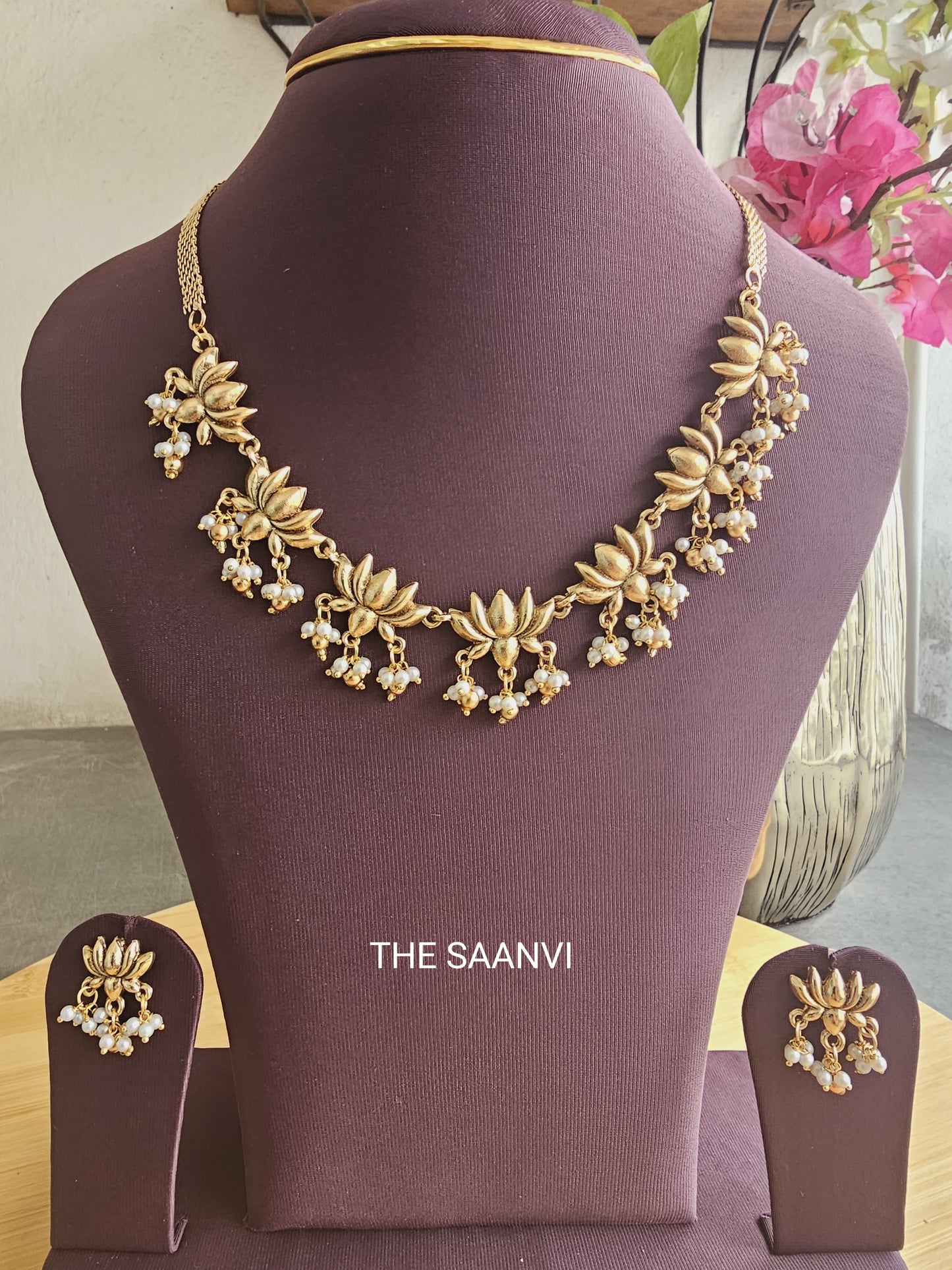TAMARA MATT NECKLACE SET