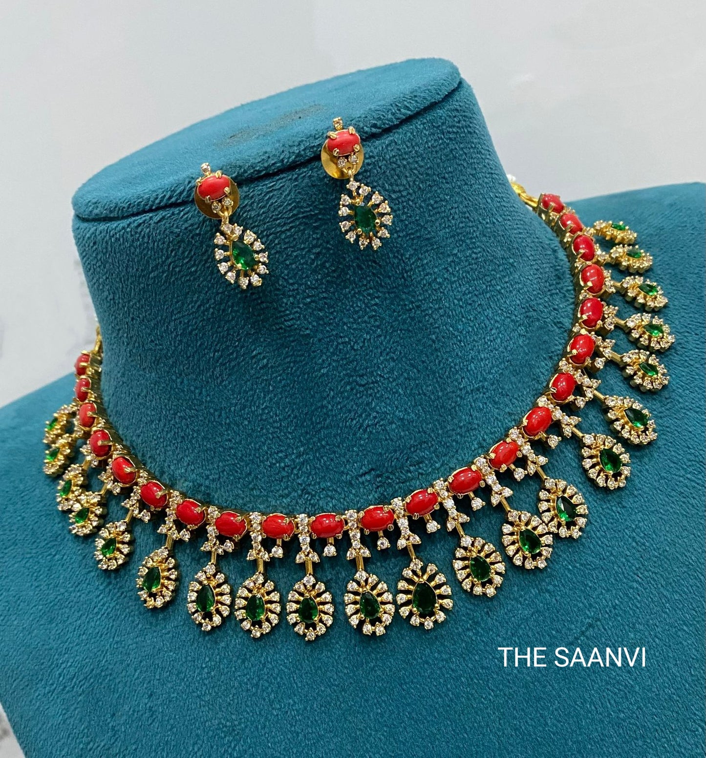 CORAL AD DESIGNER NECKLACE SET