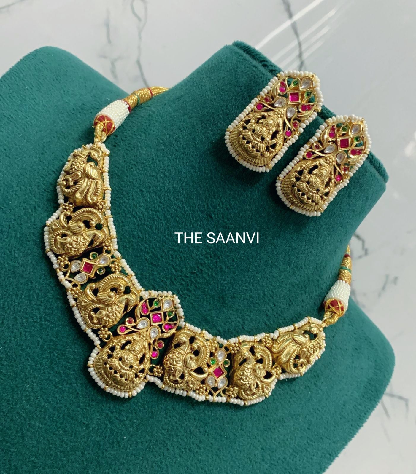 PREMIUM JADAU CHOKER SET
