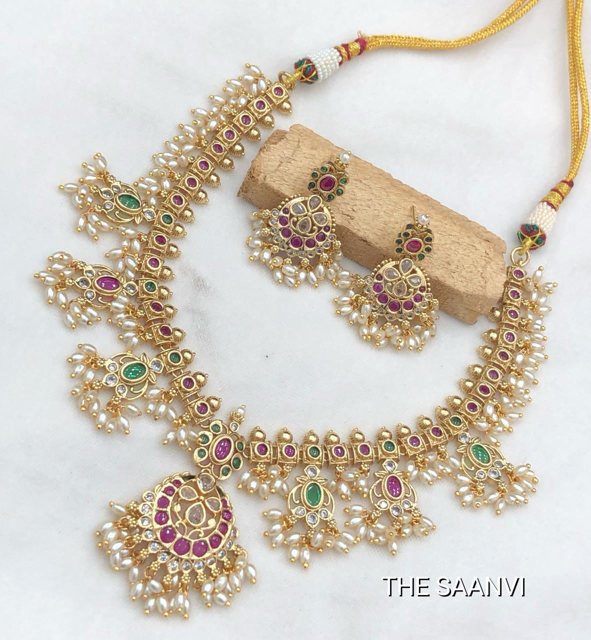 SHREYA PREMIUM GUTTAPUSALU NECKLACE SET