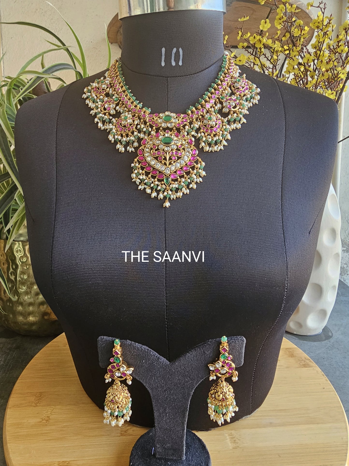 DUSHARA PREMIUM JADAU NECKLACE SET