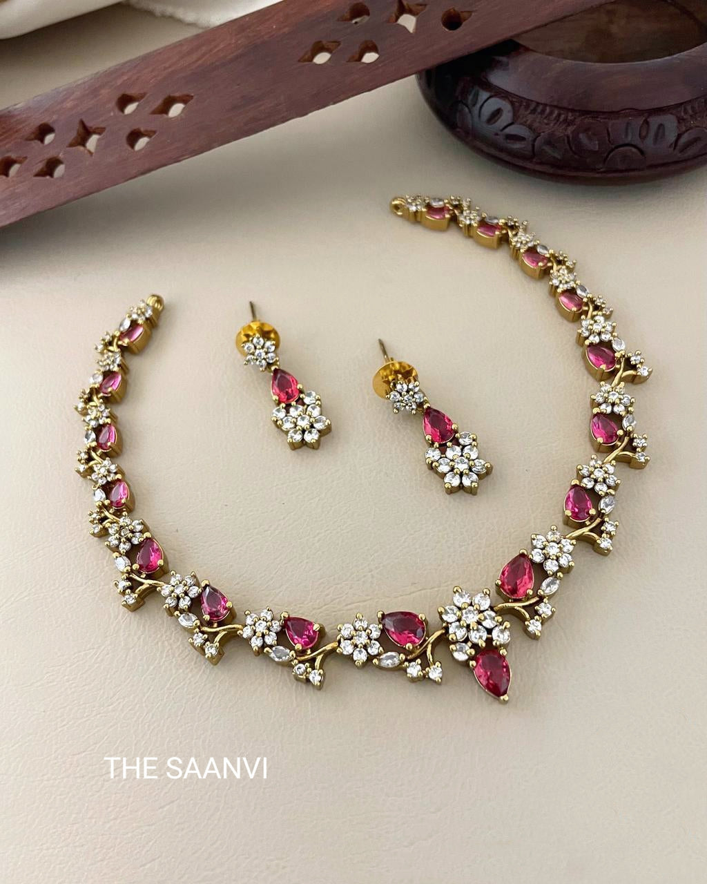 PREMIUM RUBY STONE NECKLACE SET