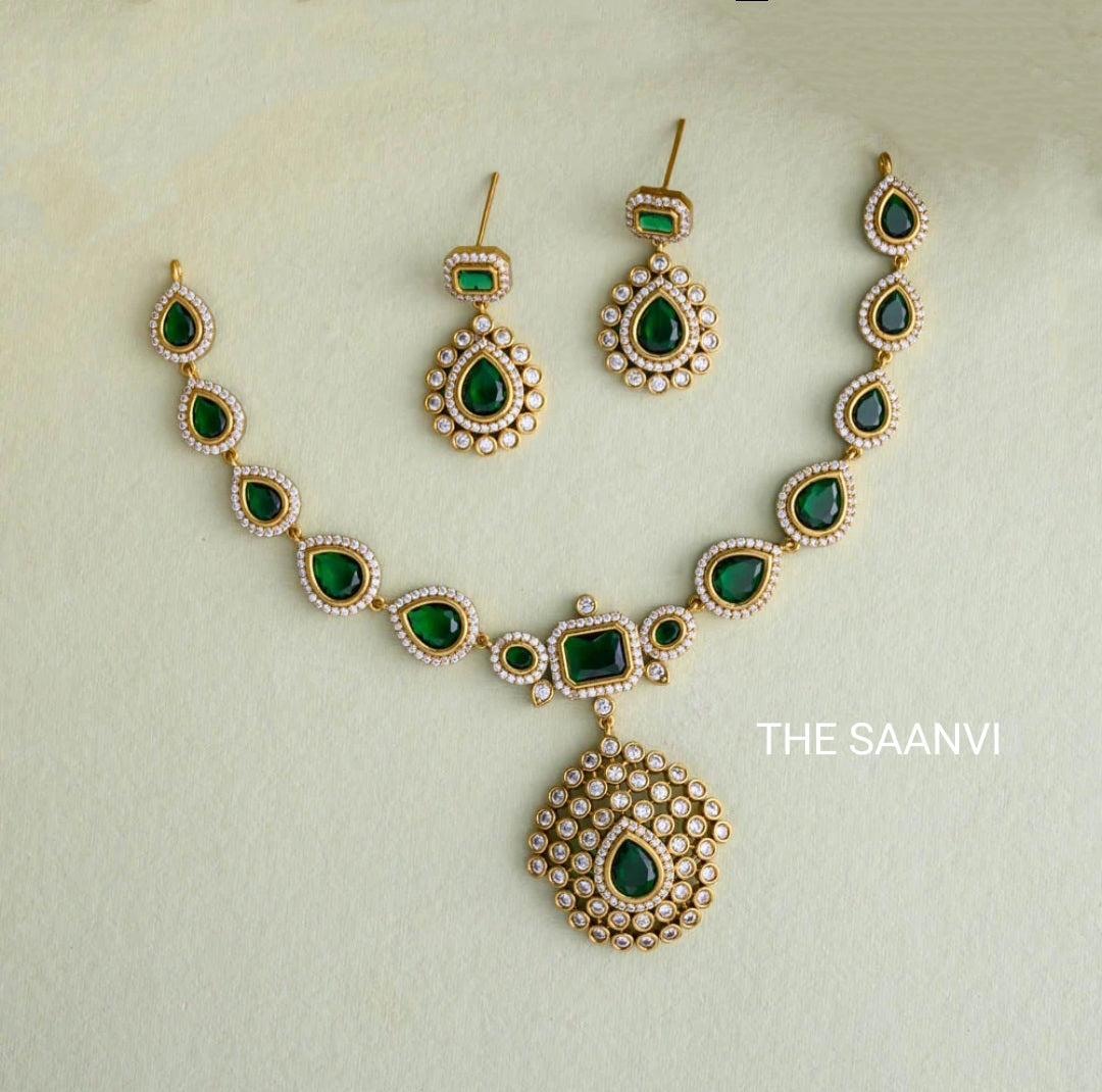 JYOTHIKA EMERALD NECKLACE SET