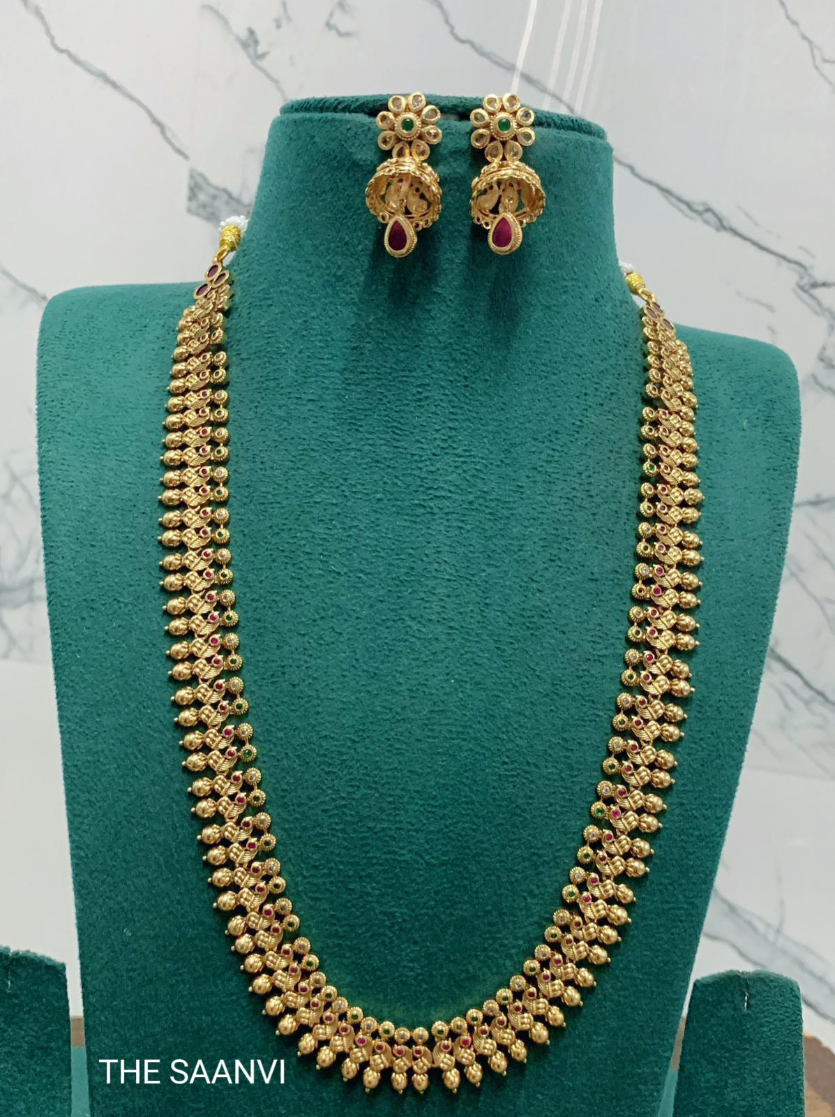 MALARVIZHI ANTIQUE TRADITIONAL HARAM SET
