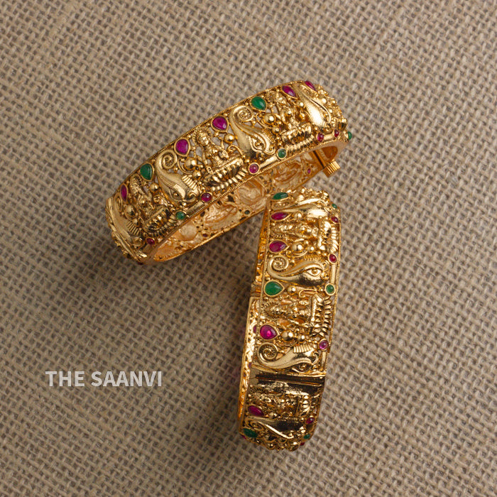 NAGAS LAKSHMI KADA BANGLES