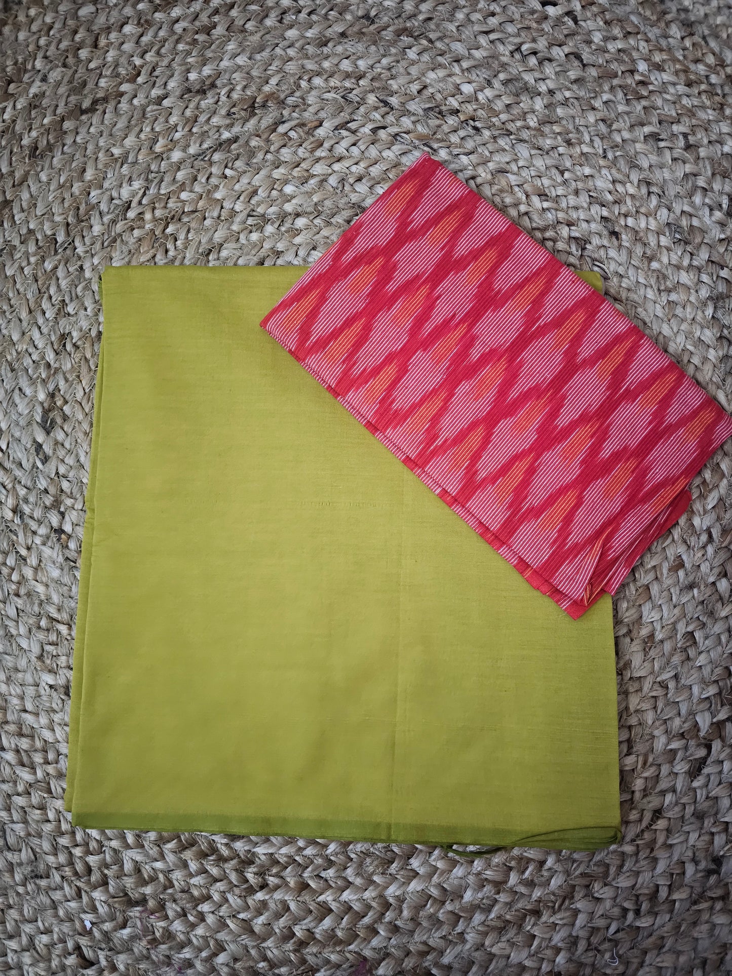 PARROT GREEN PLAIN POLYCOTTON SAREE WITH ADDITIONAL BLOUSE