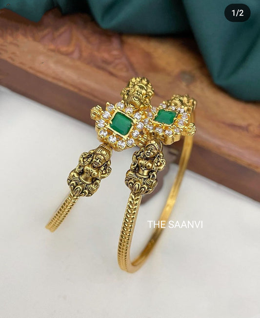 GREEN STONE KADA BANGLES