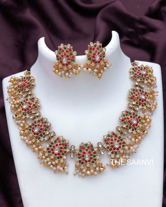 TAMARA GUTTAPUSALU NECKLACE SET