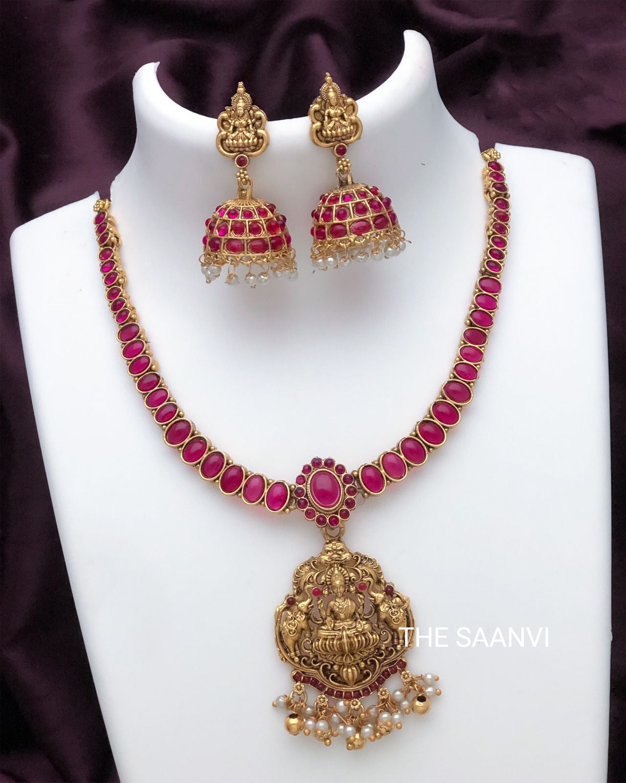 LAKSHMI KEMPSTONE NECKLACE SET