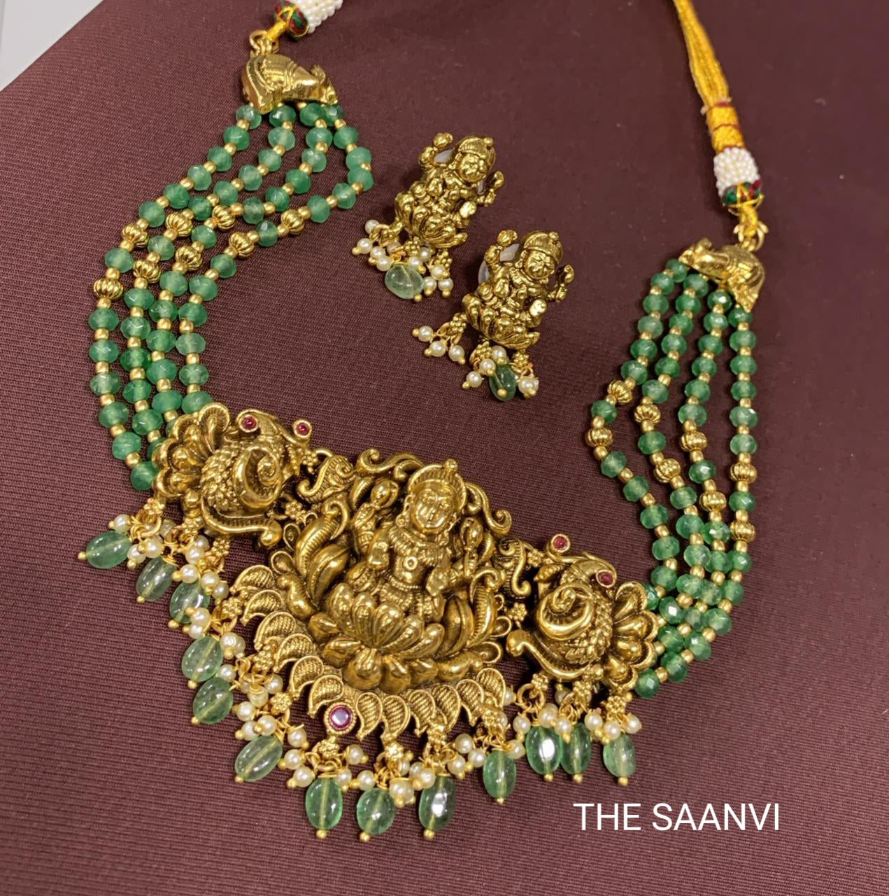JADAU PREMIUM LAKSHMI BEADED CHOKER SET