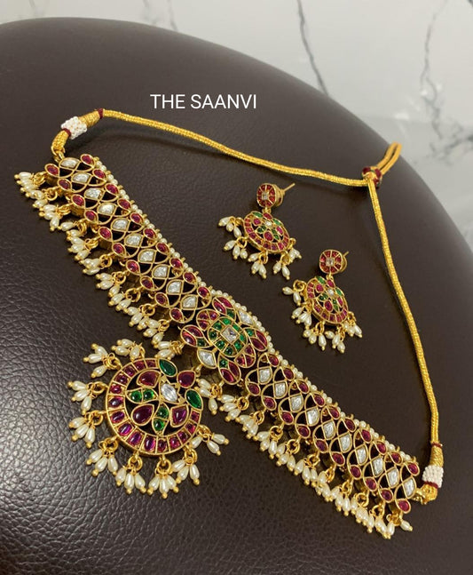 ADITI KEMPSTONE CHOKER WITH RICE PEARLS