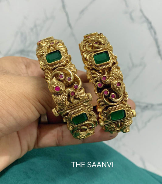 EMERALD ANTIQUE DESIGNER KADA BANGLES