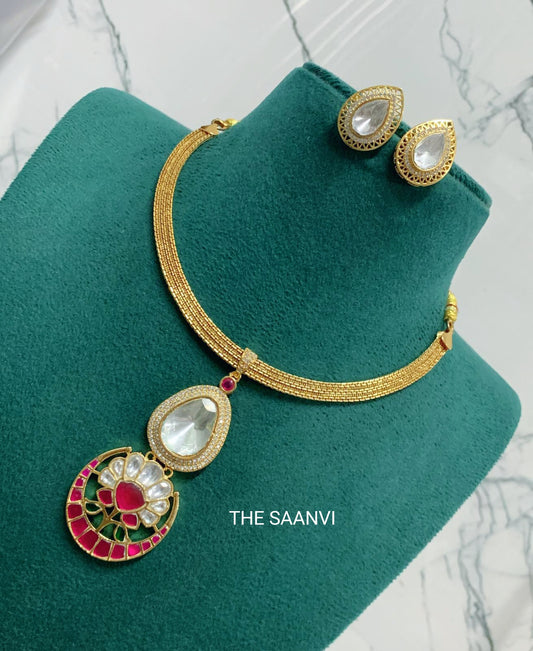 PREMIUM CRESCENT MOON KUNDAN CHOKER SET