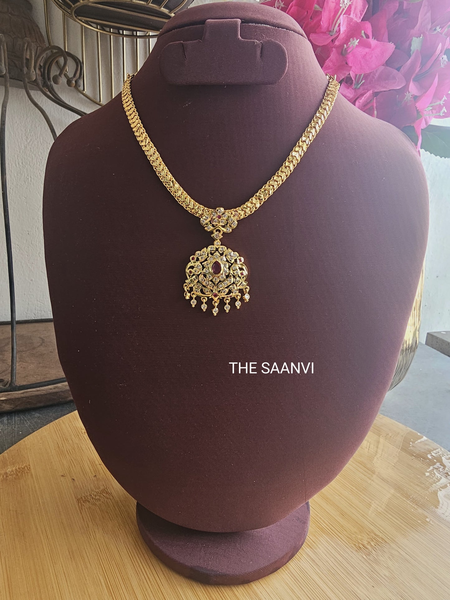 VINTAGE STYLE IMPON ADIGAI ( WITHOUT EARRINGS)