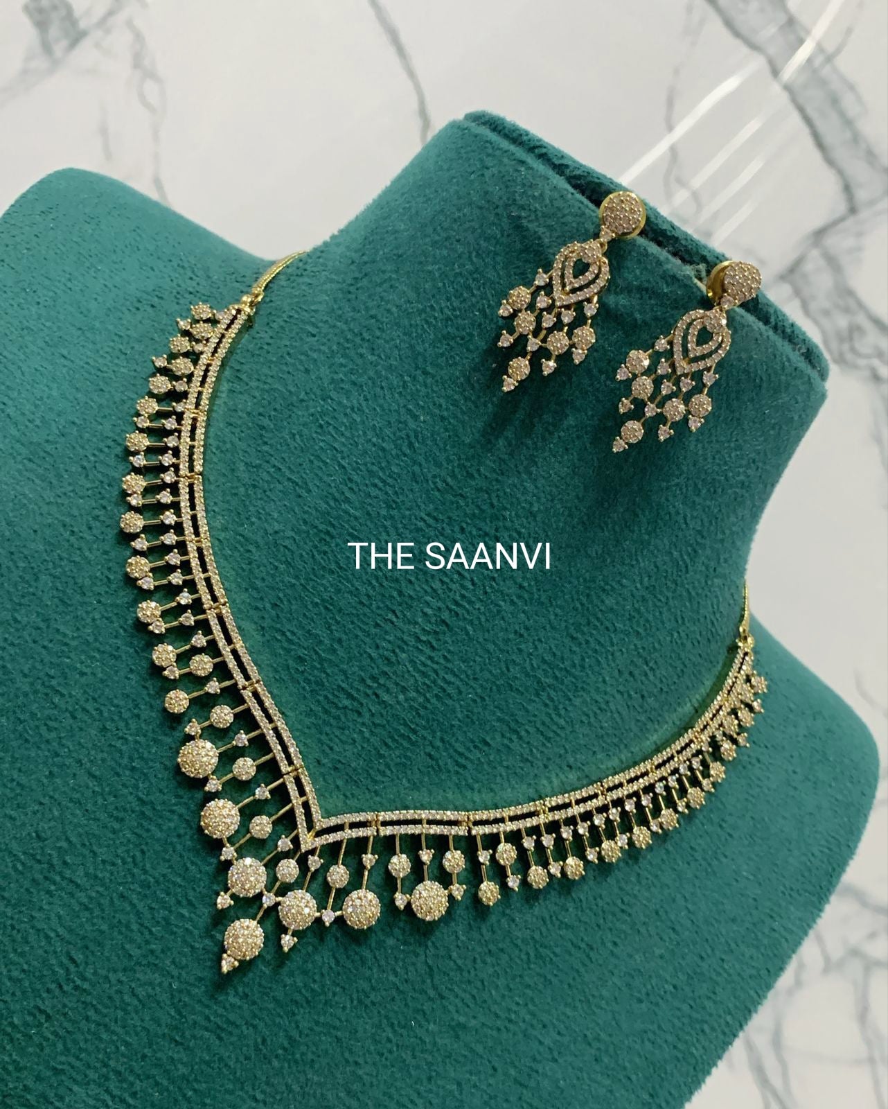SHANVITHA PREMIUM DIAMOND SETTING NECKLACE SET