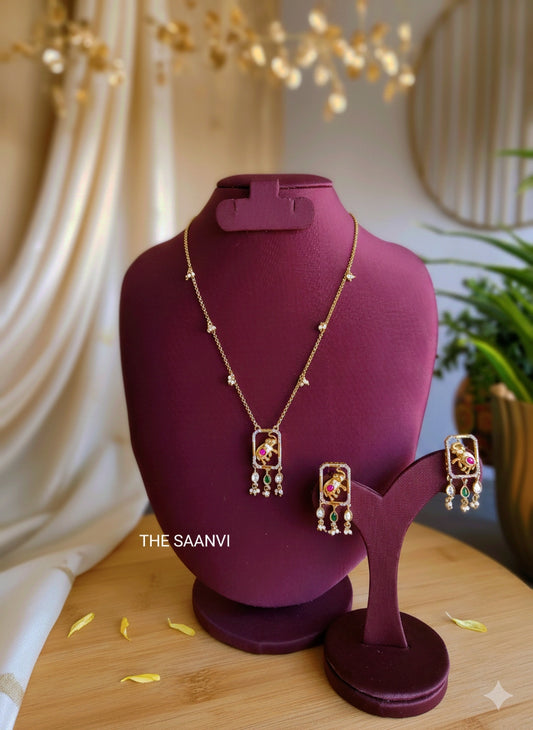 VARUNA ELEPHANT DESIGN MID-LENGTH CHAIN SET