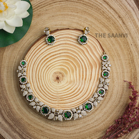 NADHIYA PREMIUM AD STONE NECKLACE