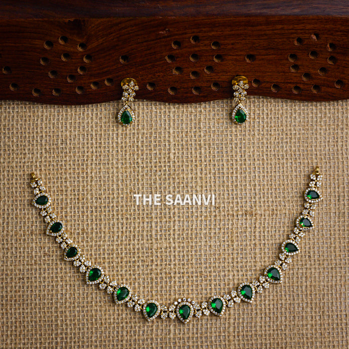 DEWDROP AD MULTICOLOUR STONE NECKLACE